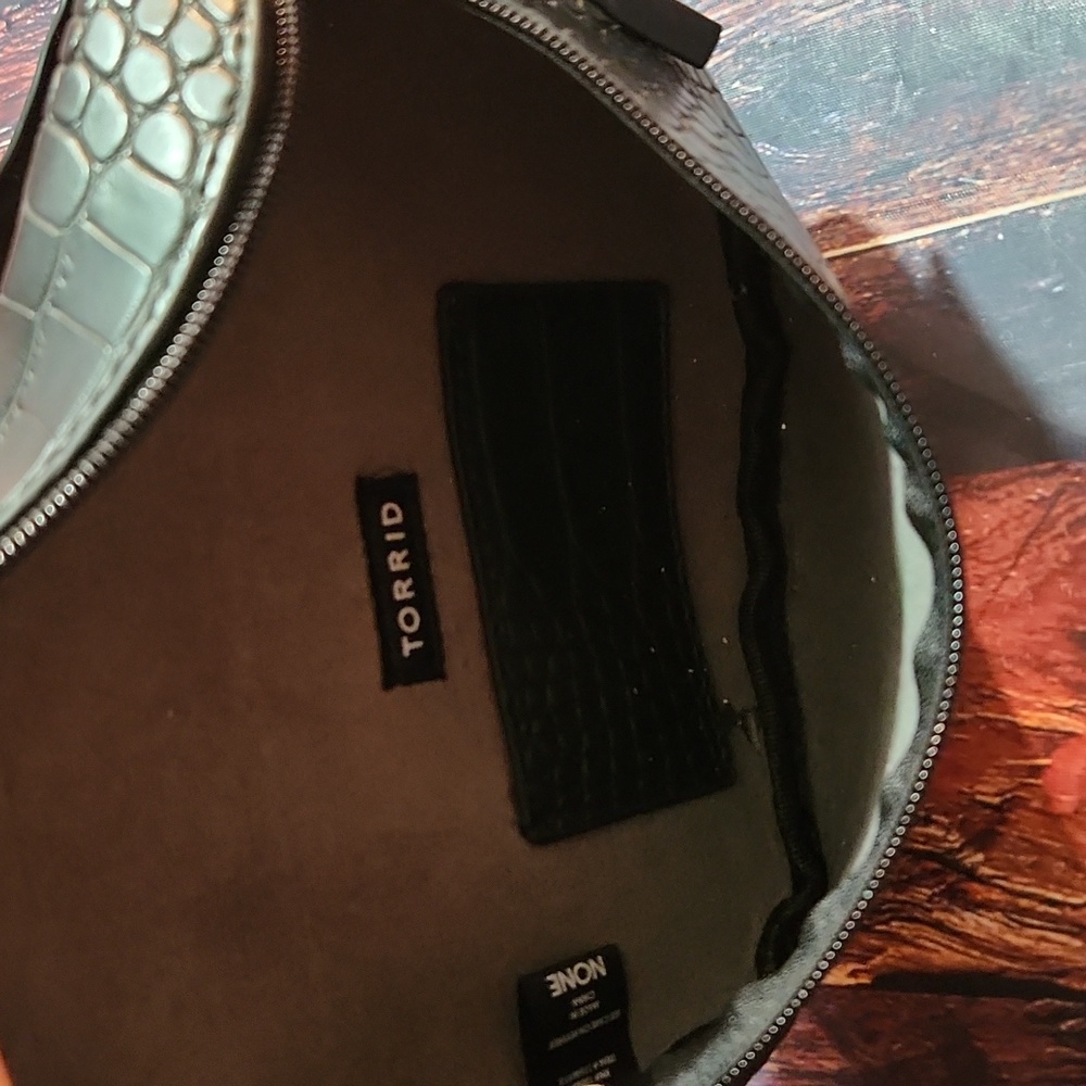 Torrid Fanny Pack - Picture 4 of 4